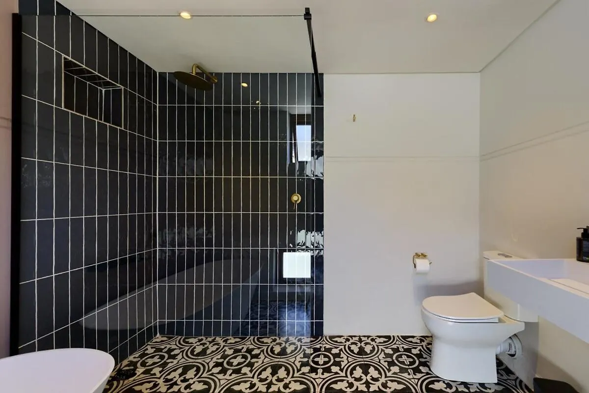 Appartement Substation Turned Cozy Retreat In Sea Point à Le Cap